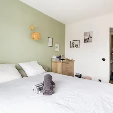 Quarto em Acomodações Particulares Maison Des Voyageurs Jade - Paris Orly Choisy-le-Roi